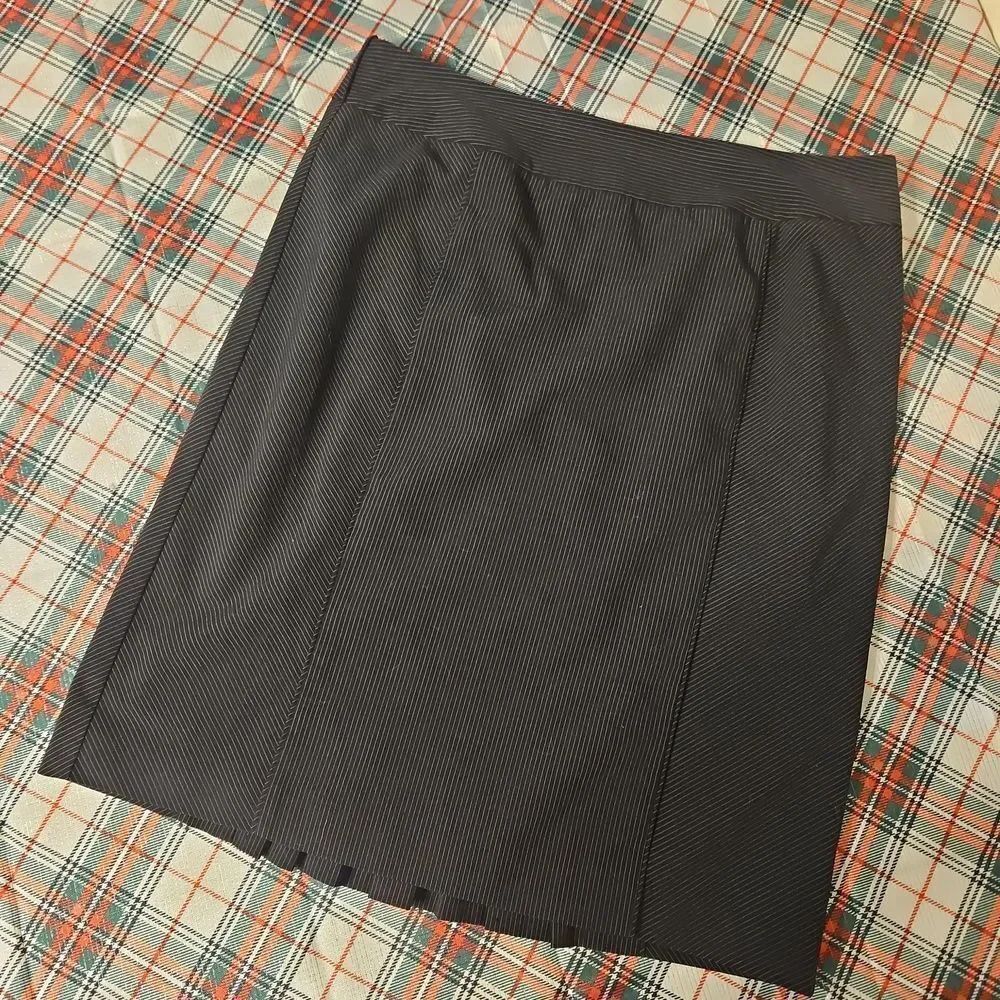 Apt. 9 Stretch Elegant Black Pinstriped Women's Skirt